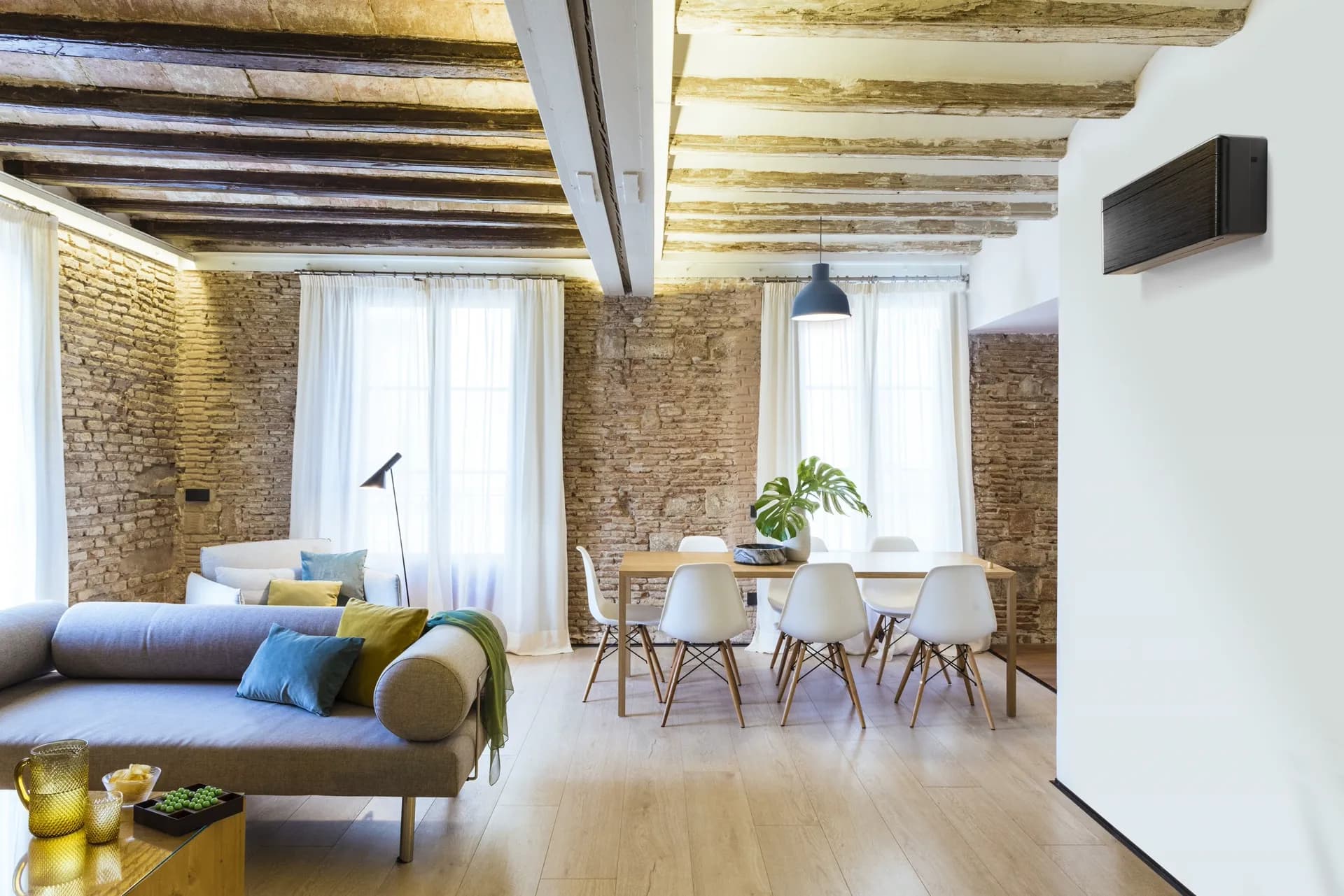 Moderne woonkamer met airconditioning